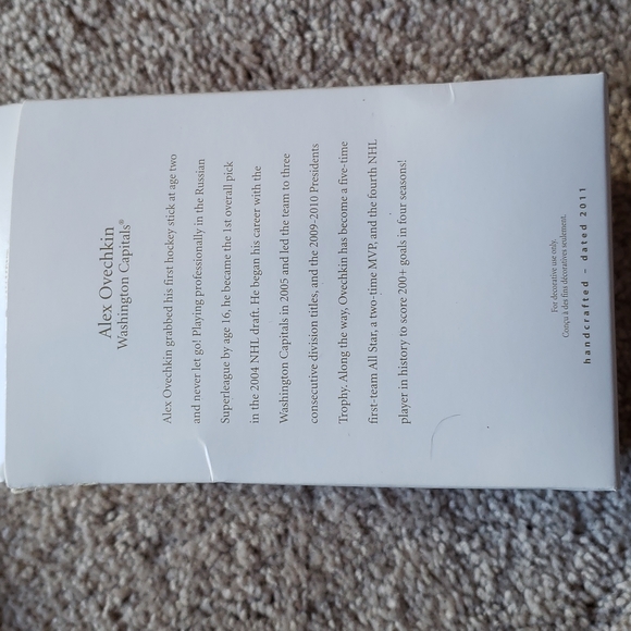 Alex Ovechkin hallmark keepsake 2011 - Picture 2 of 3